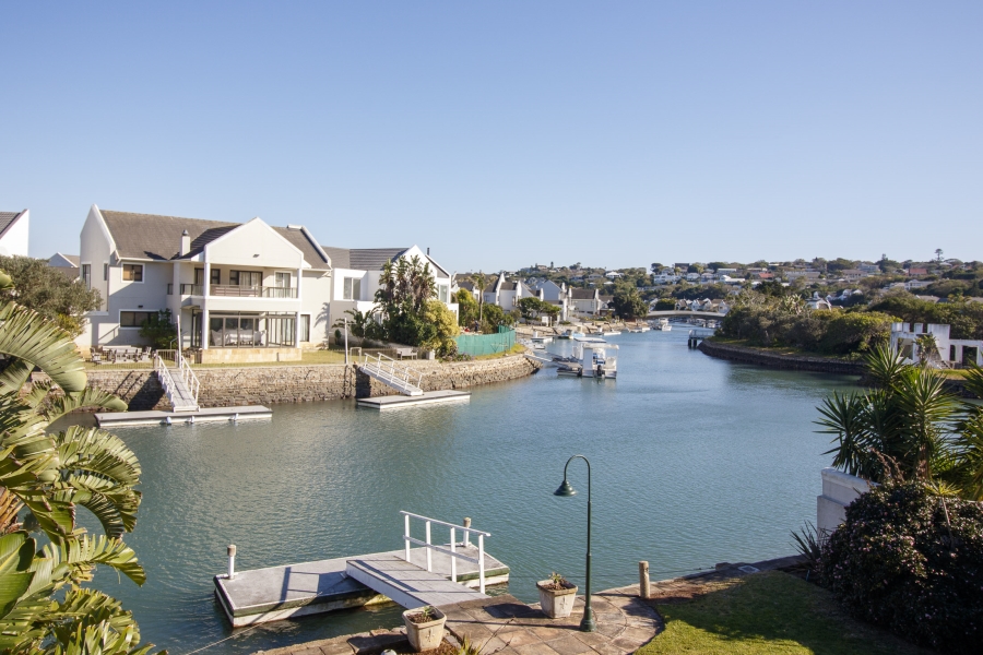 6 Bedroom Property for Sale in Royal Alfred Marina Eastern Cape